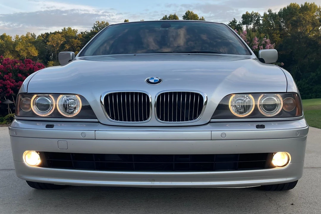 2001 BMW E39 540i - Image 2 of 31