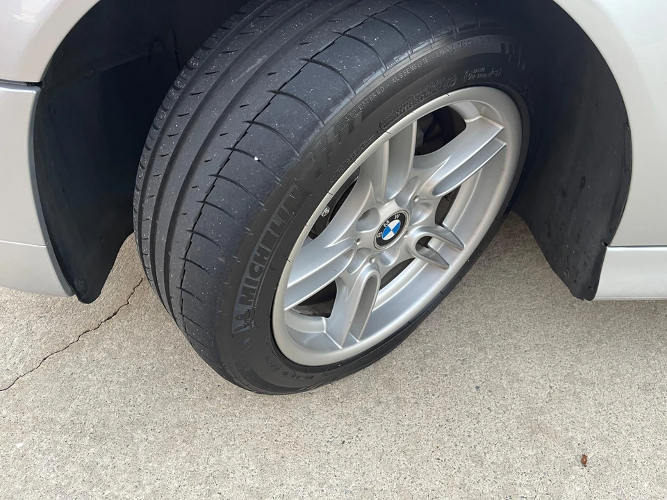 2001 BMW E39 540i - Image 23 of 31