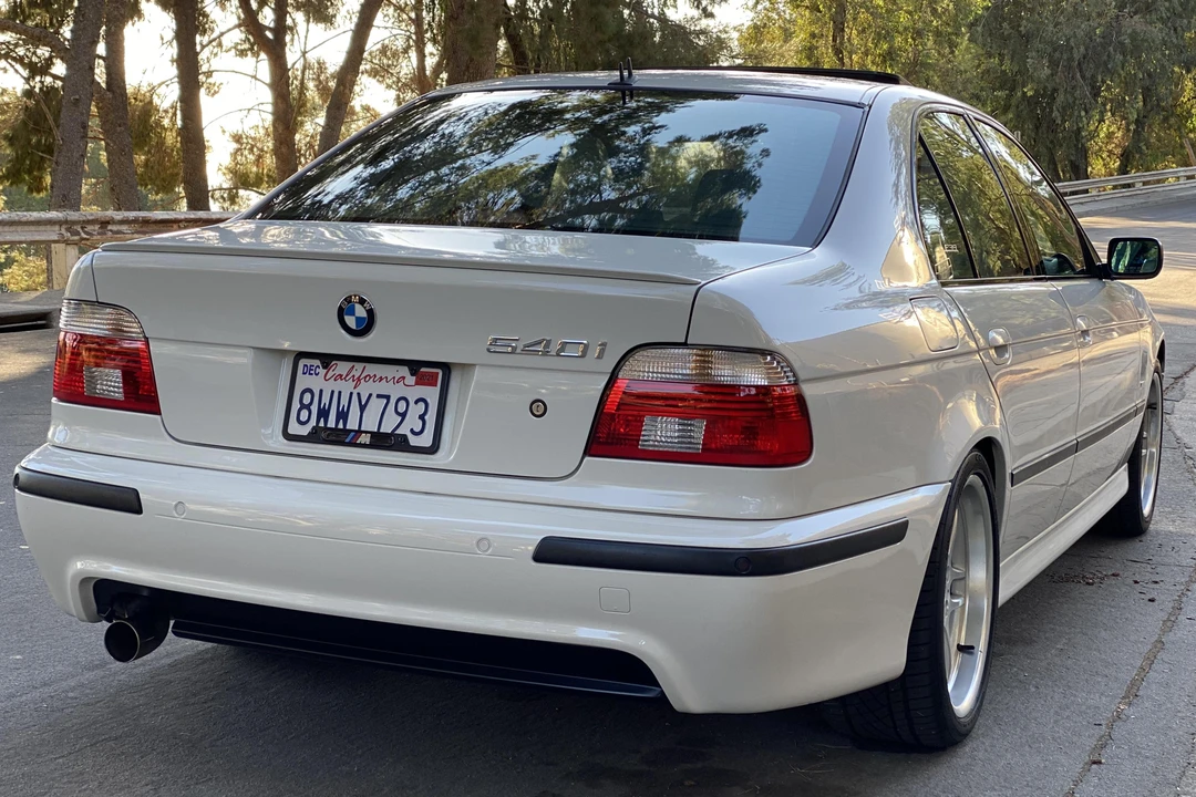 2001 BMW E39 540i - Image 24 of 31