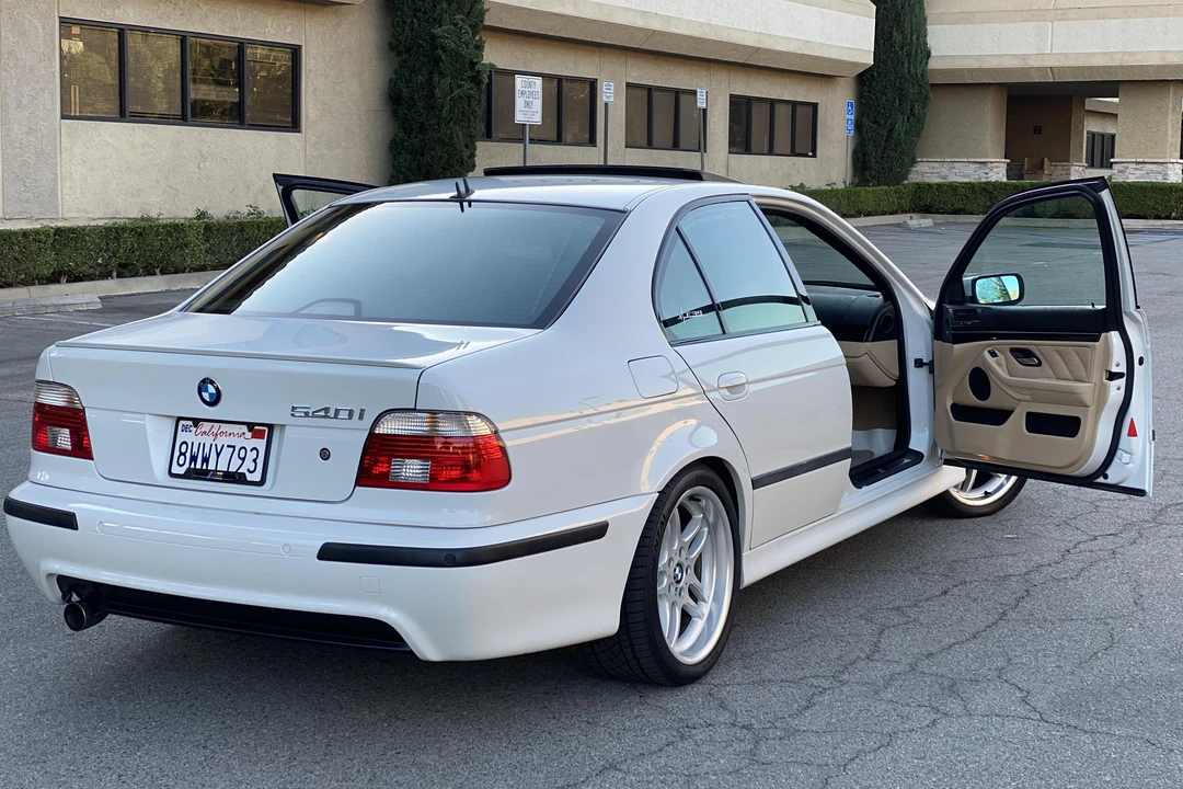 2001 BMW E39 540i - Image 25 of 31