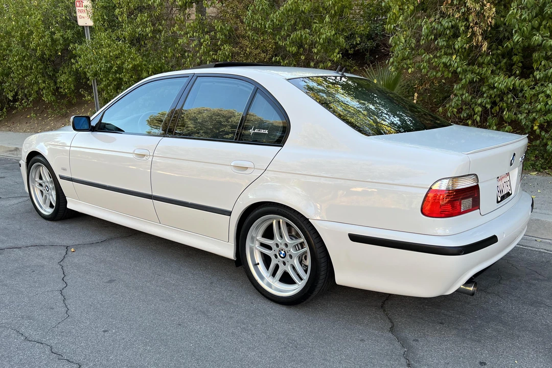 2001 BMW E39 540i - Image 14 of 31
