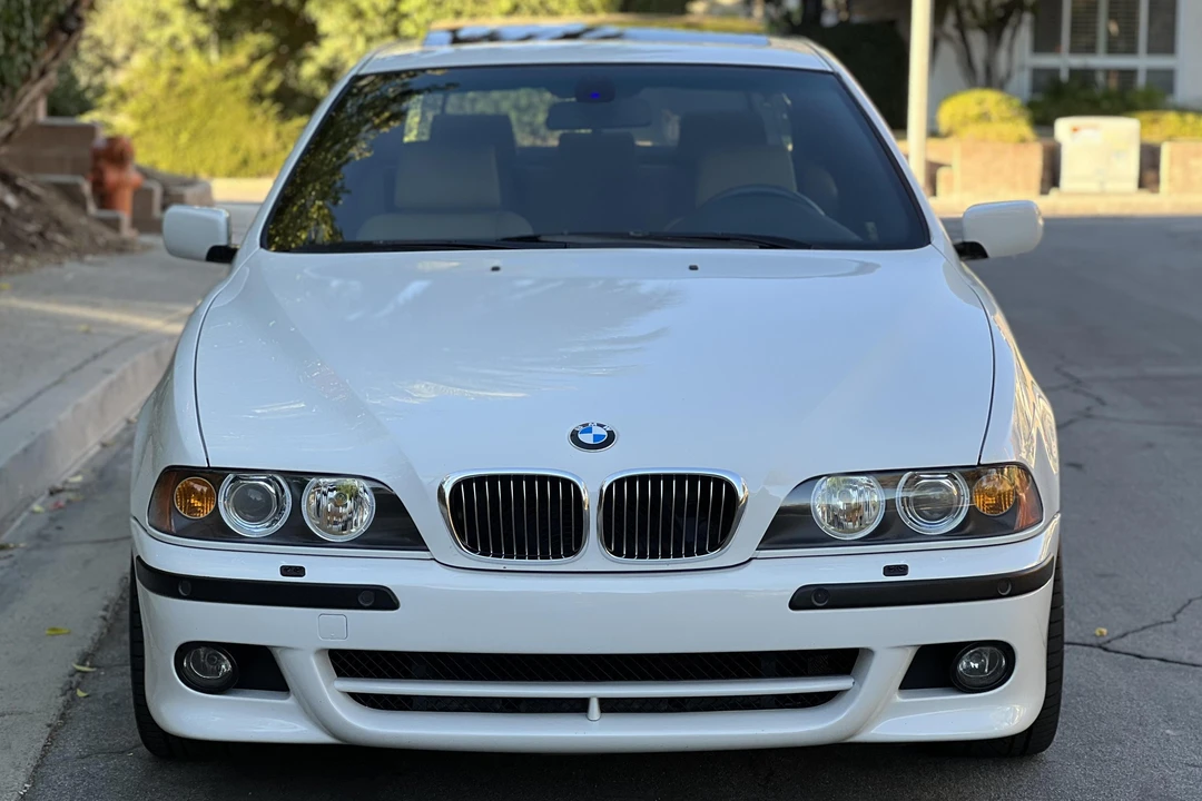 2001 BMW E39 540i - Image 2 of 31