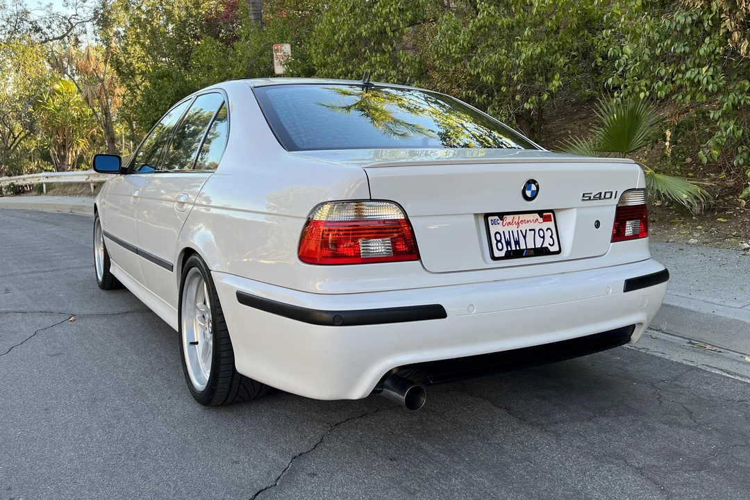 2001 BMW E39 540i - Image 17 of 31