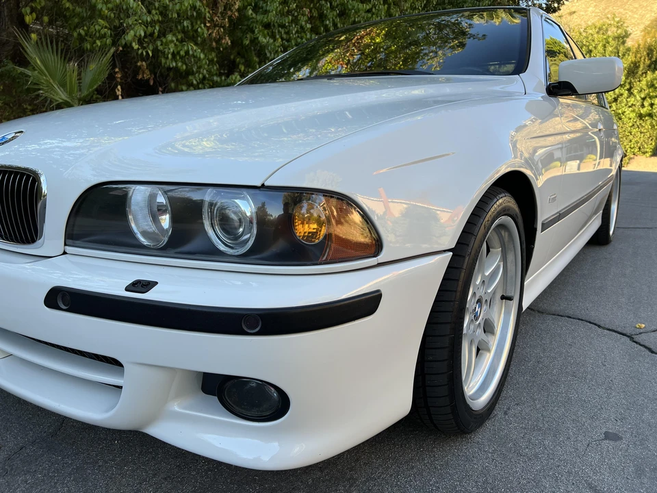 2001 BMW E39 540i - Image 9 of 31