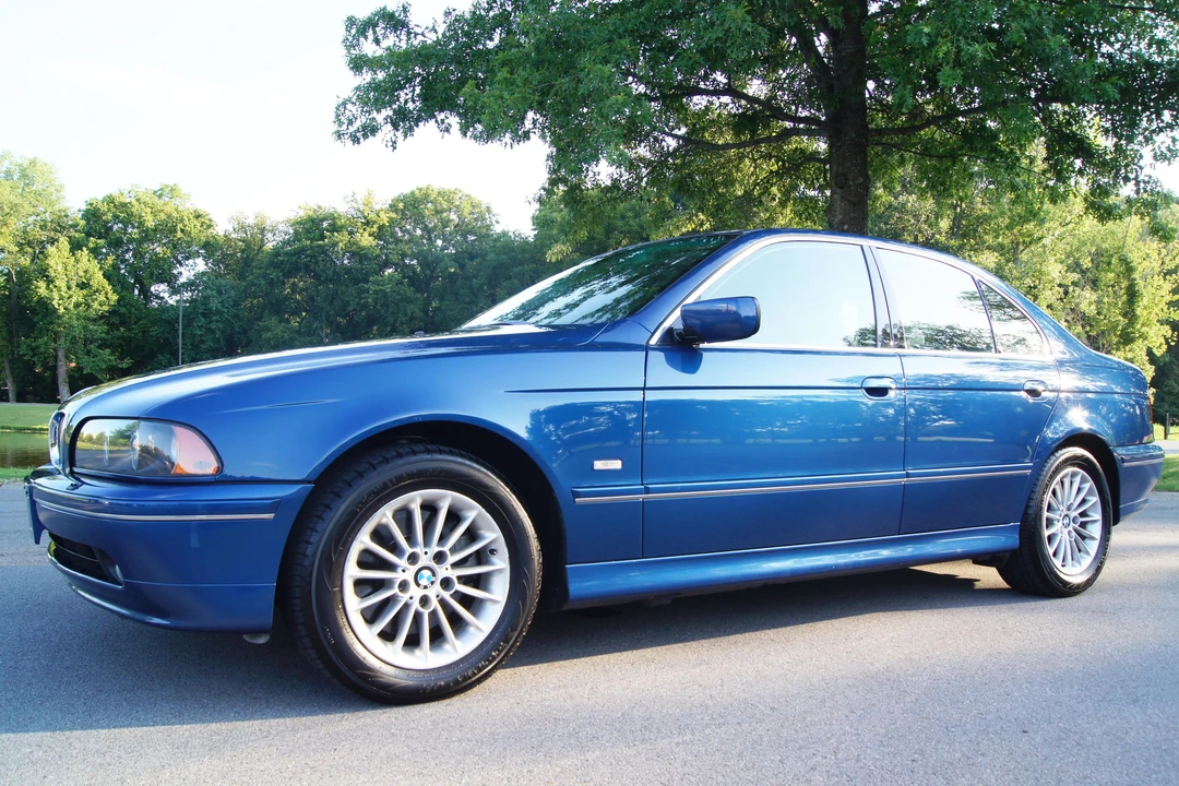 2001 BMW E39 540i - Image 3 of 31