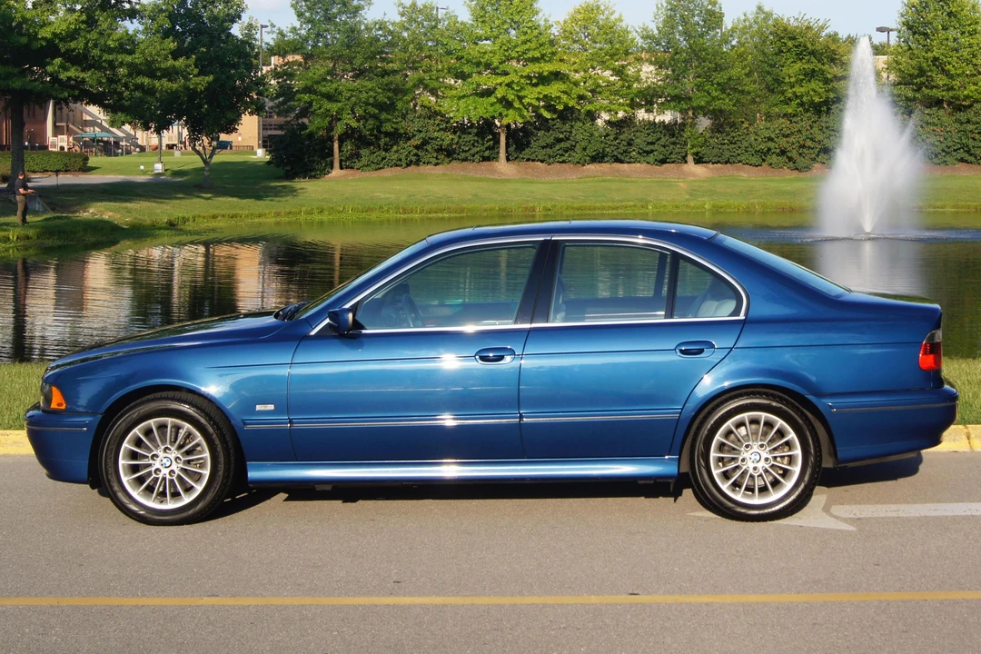 2001 BMW E39 540i - Image 9 of 31