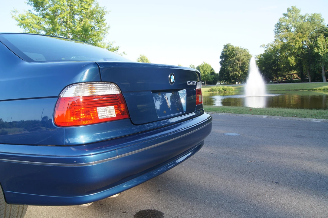 2001 BMW E39 540i - Image 17 of 31