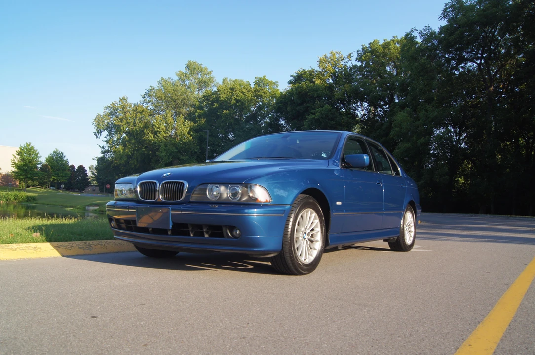 2001 BMW E39 540i - Image 6 of 31