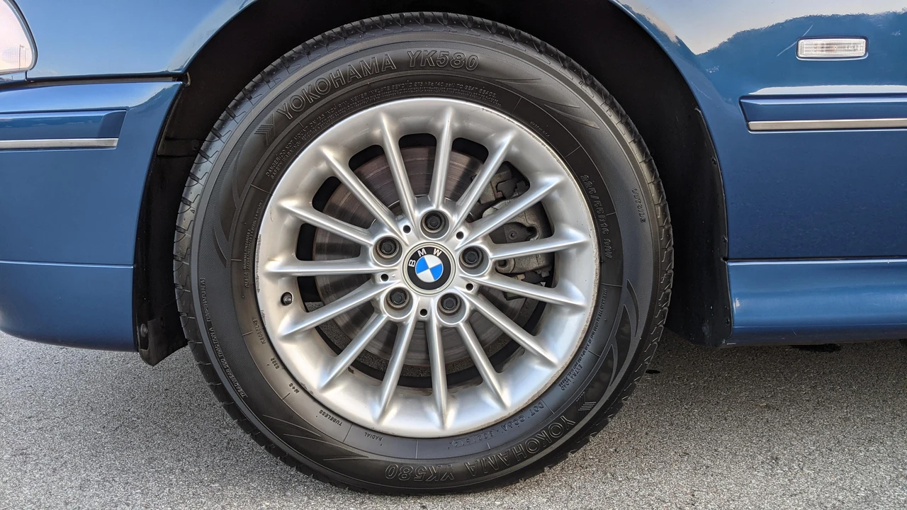 2001 BMW E39 540i - Image 27 of 31