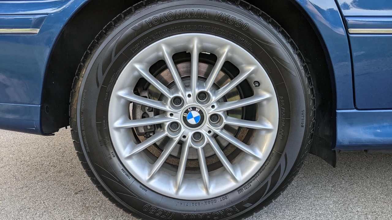 2001 BMW E39 540i - Image 29 of 31