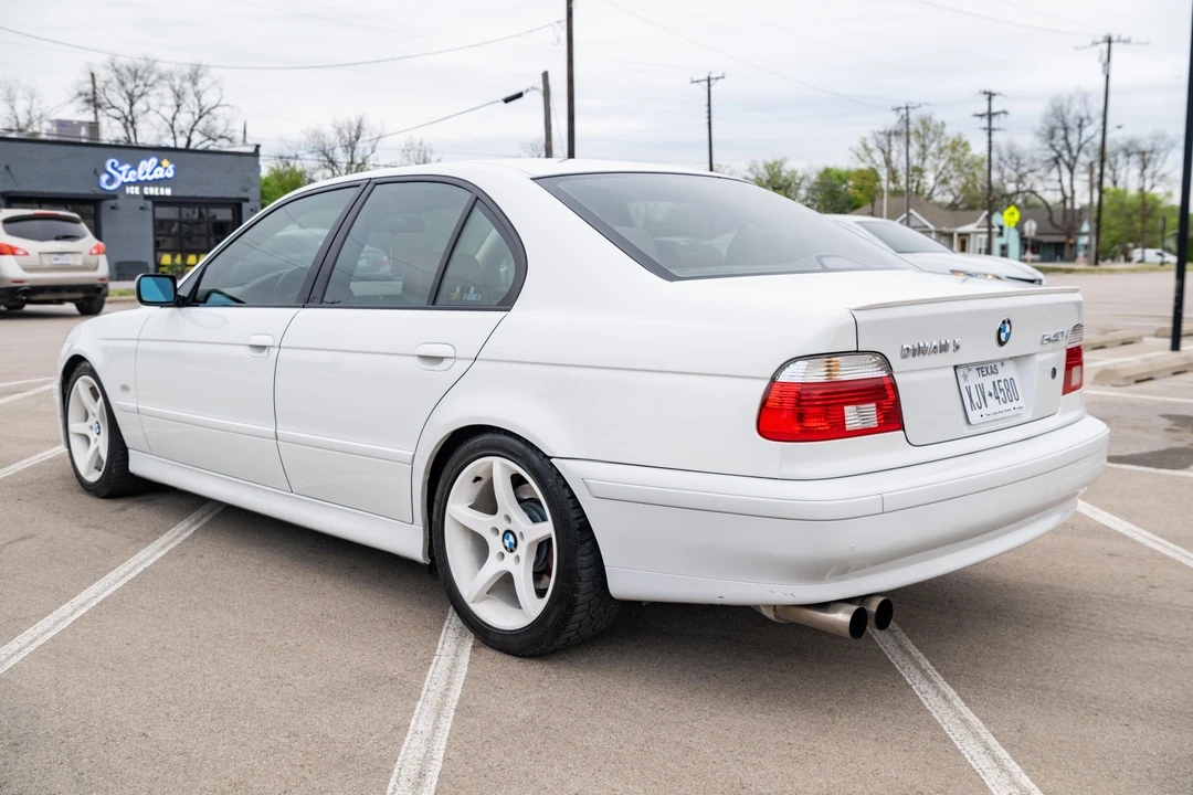 2001 BMW E39 540i - Image 7 of 31