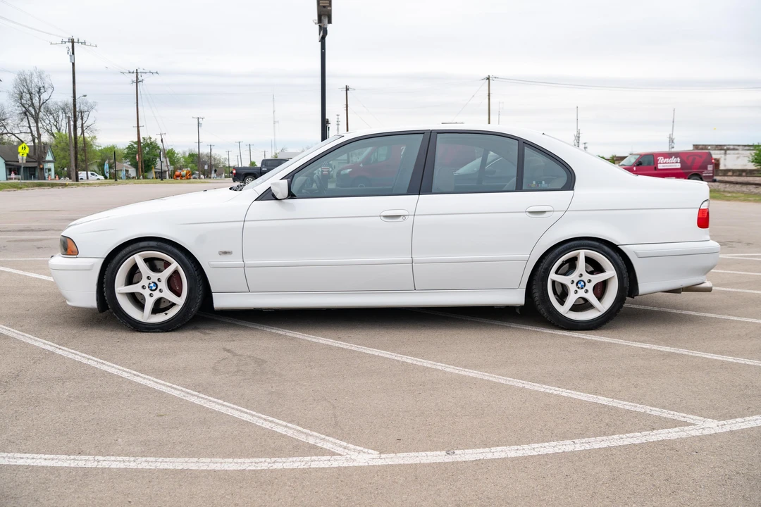 2001 BMW E39 540i - Image 3 of 31