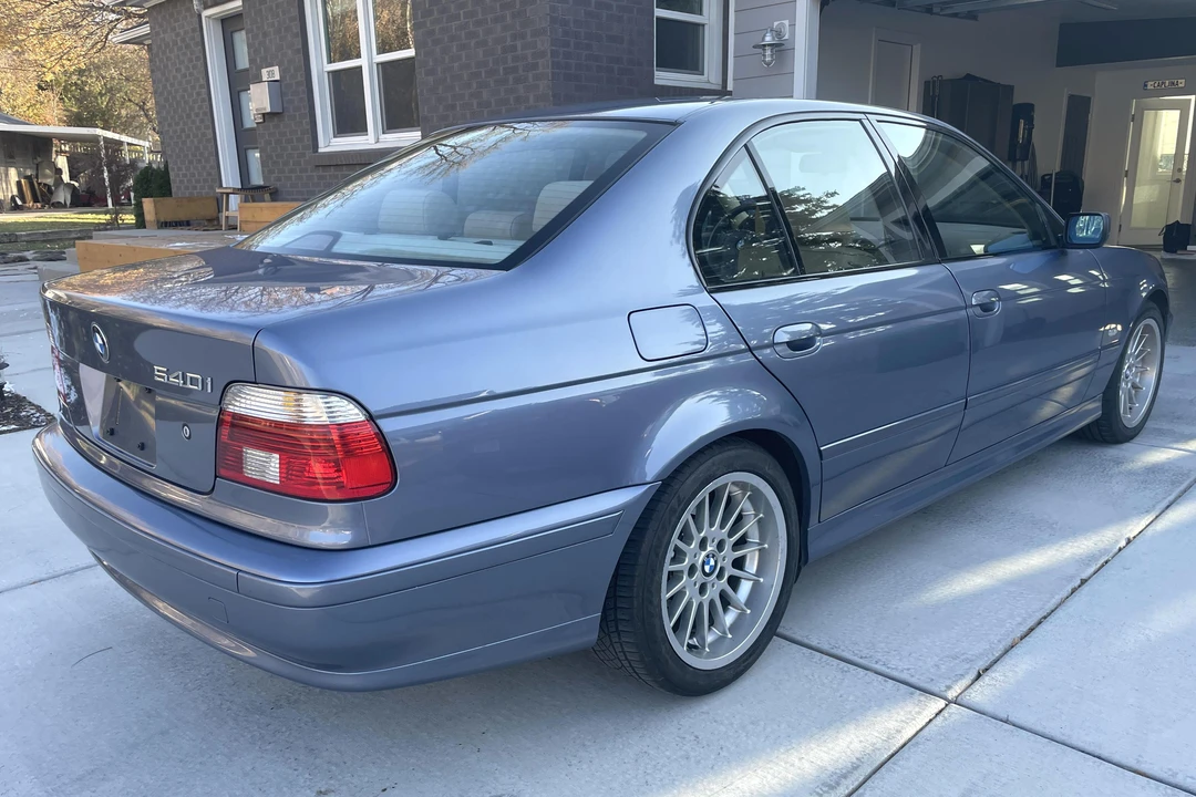 2001 BMW E39 540i - Image 4 of 5