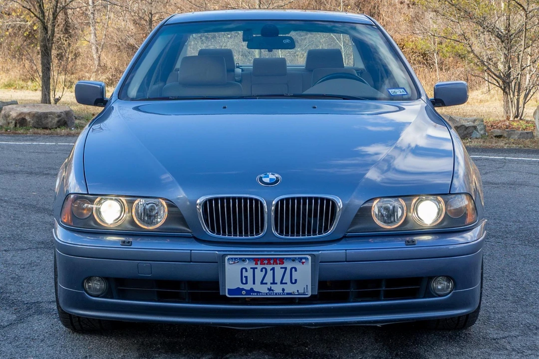 2001 BMW E39 540i - Image 2 of 31