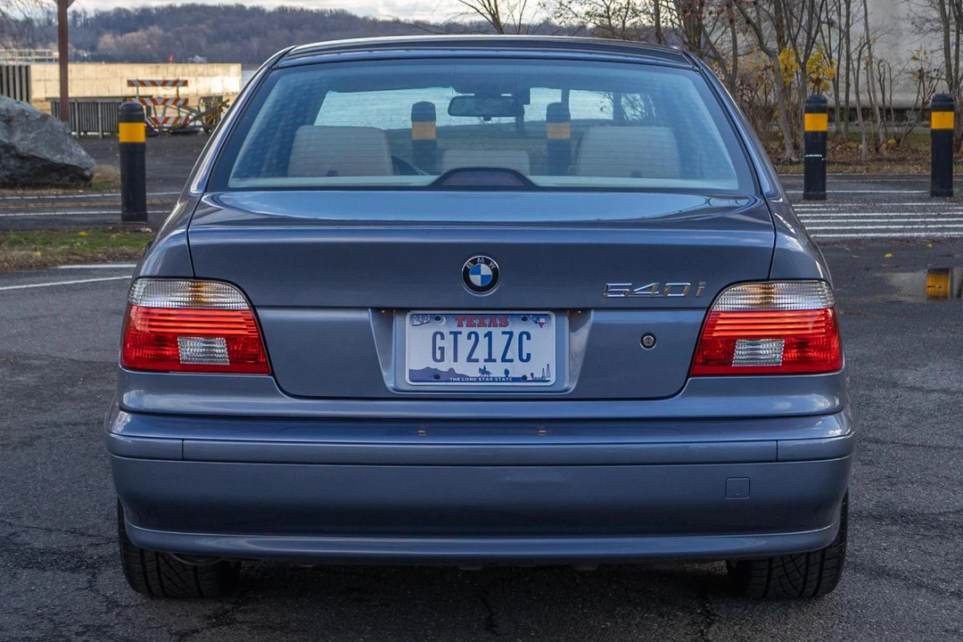 2001 BMW E39 540i - Image 5 of 31