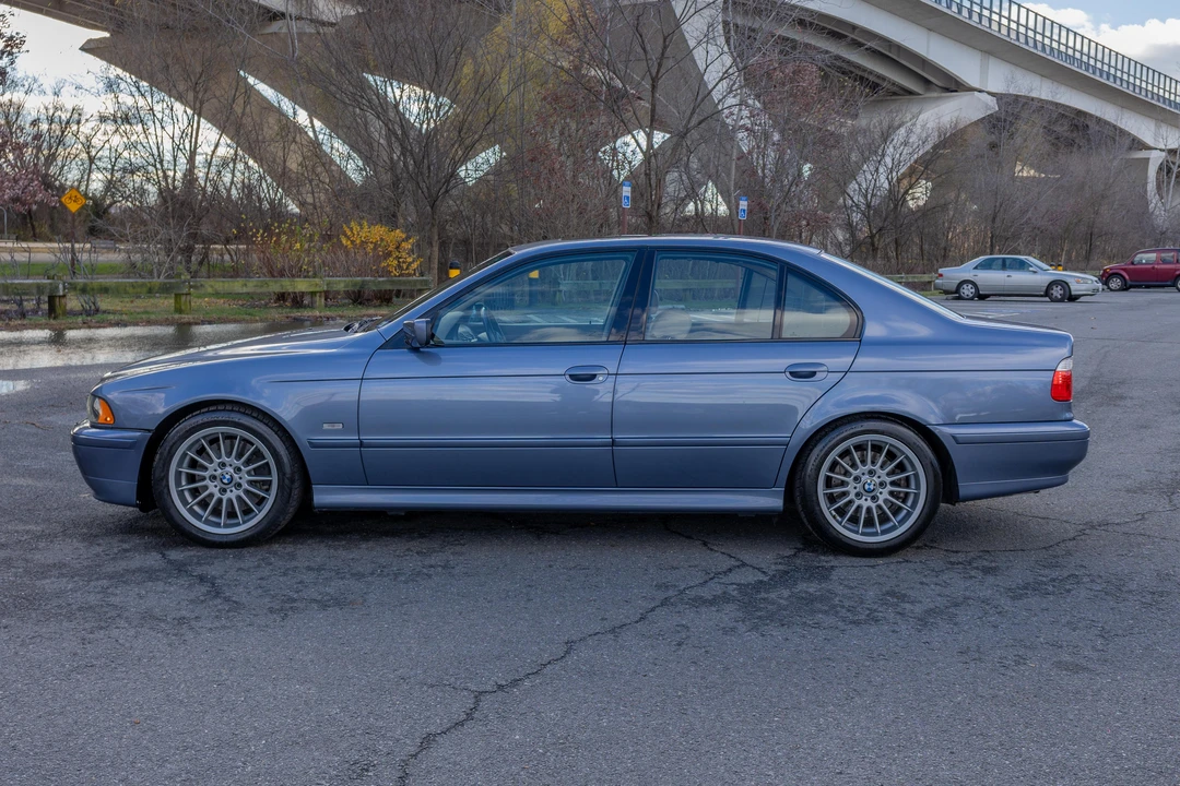 2001 BMW E39 540i - Image 17 of 31