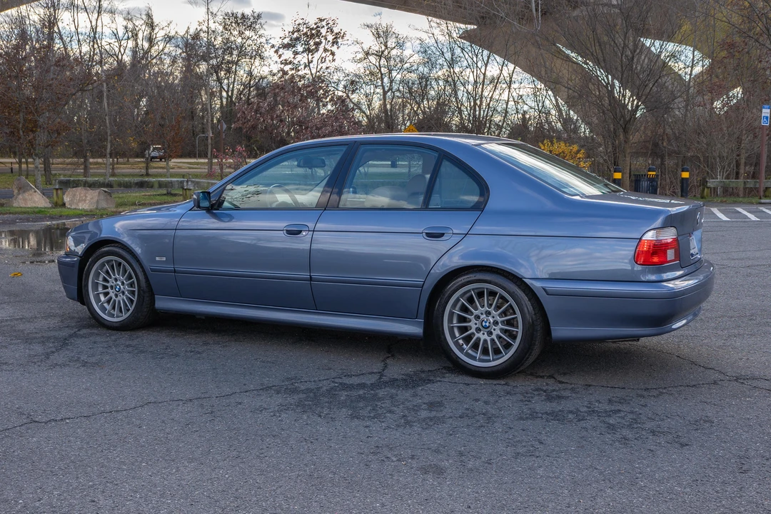 2001 BMW E39 540i - Image 22 of 31