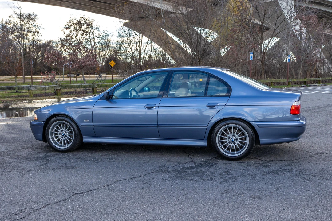 2001 BMW E39 540i - Image 19 of 31