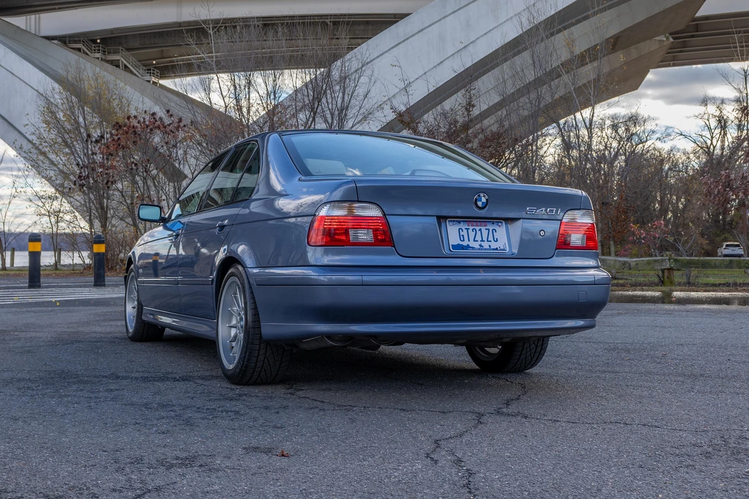 2001 BMW E39 540i - Image 25 of 31