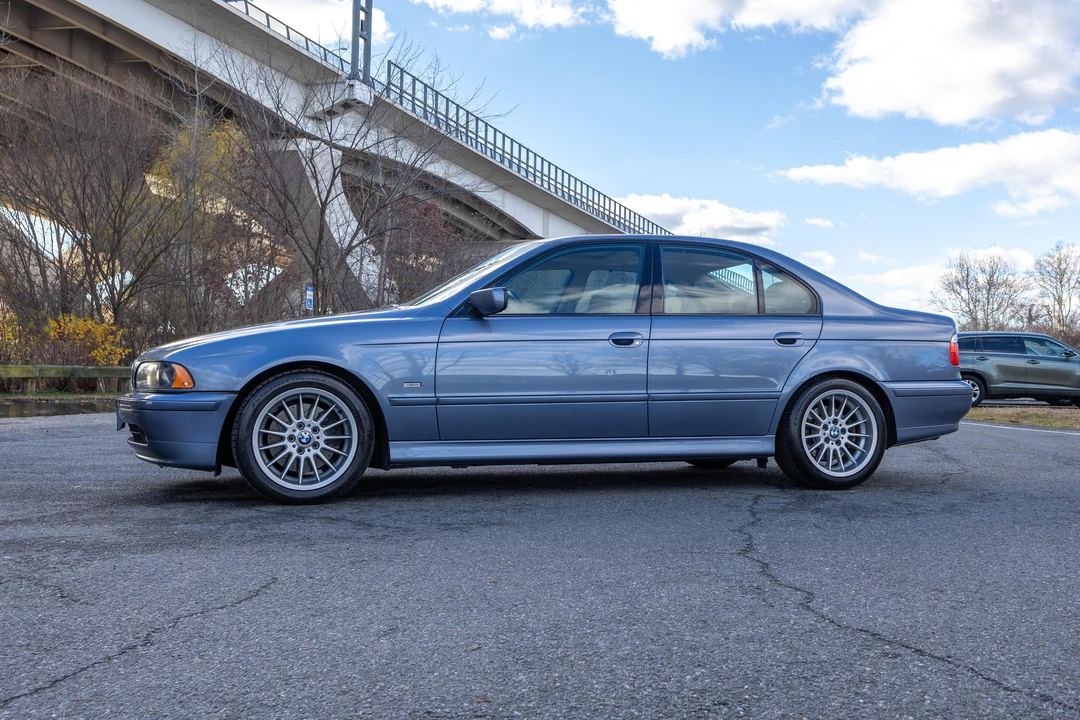 2001 BMW E39 540i - Image 18 of 31