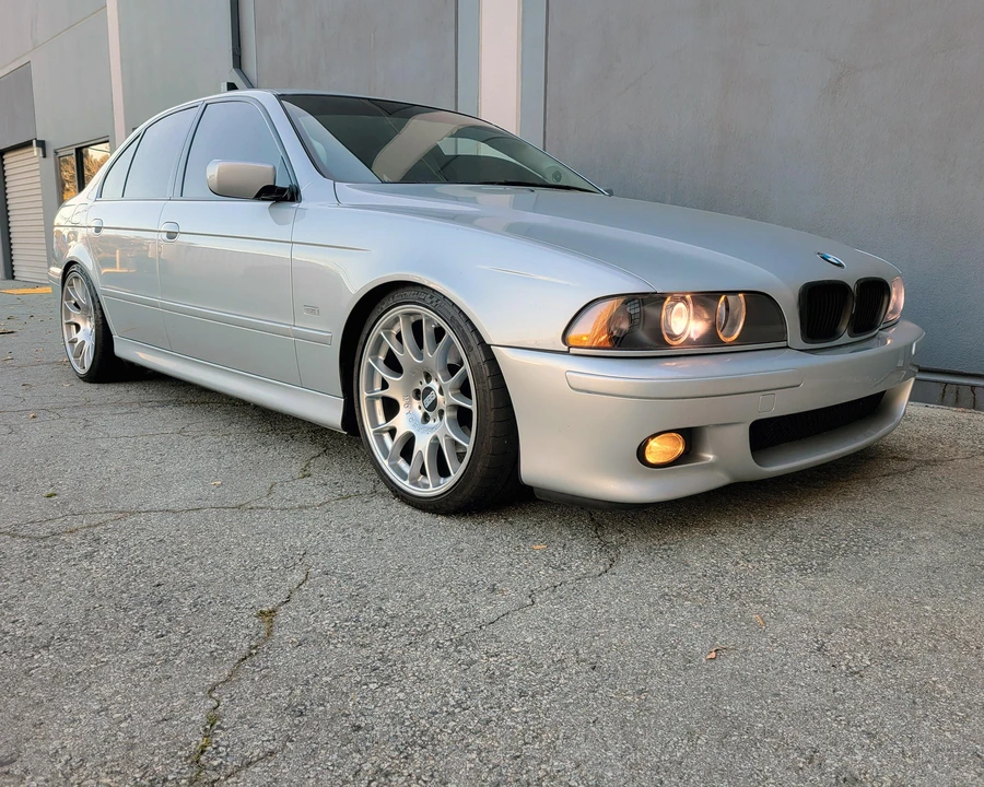 2001 BMW E39 540i - Image 18 of 31