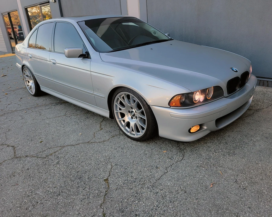 2001 BMW E39 540i - Image 16 of 31