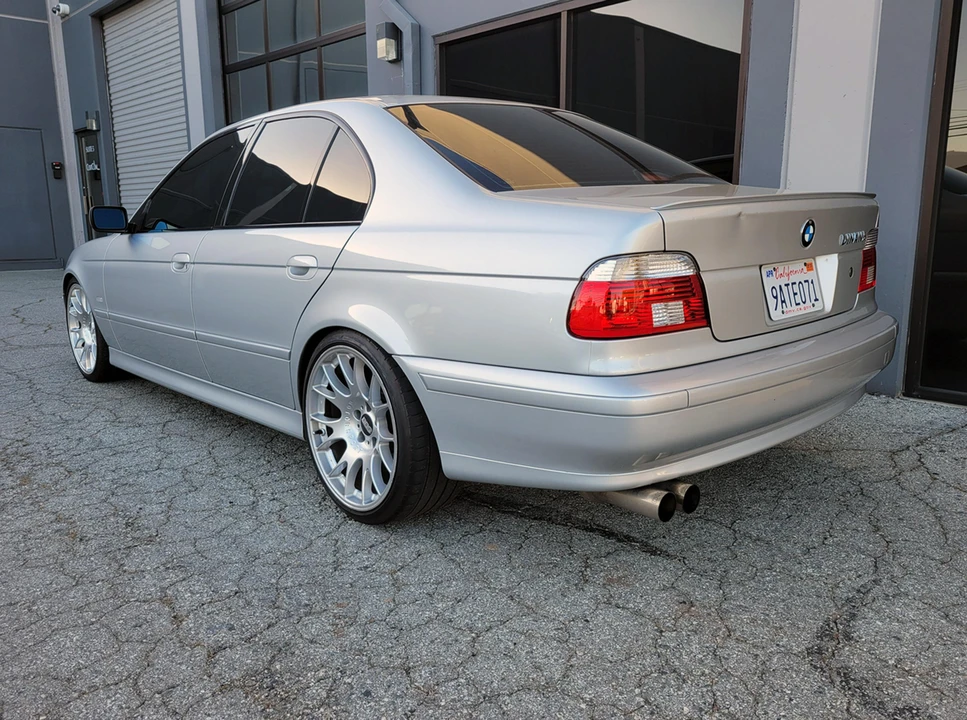 2001 BMW E39 540i - Image 10 of 31