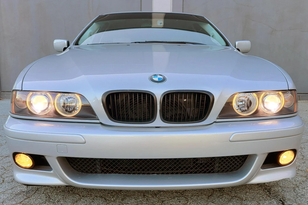 2001 BMW E39 540i - Image 2 of 31