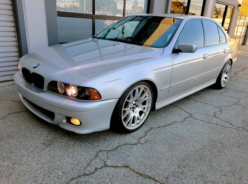 2001 BMW E39 540i - Image 8 of 31