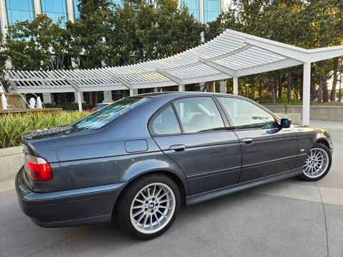 2001 BMW 540i