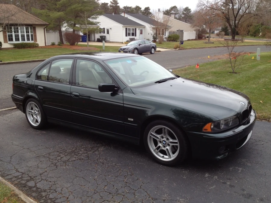 2001 BMW E39 540i - Image 2 of 5