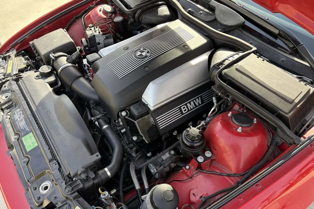 2001 BMW E39 540i - Image 6 of 8