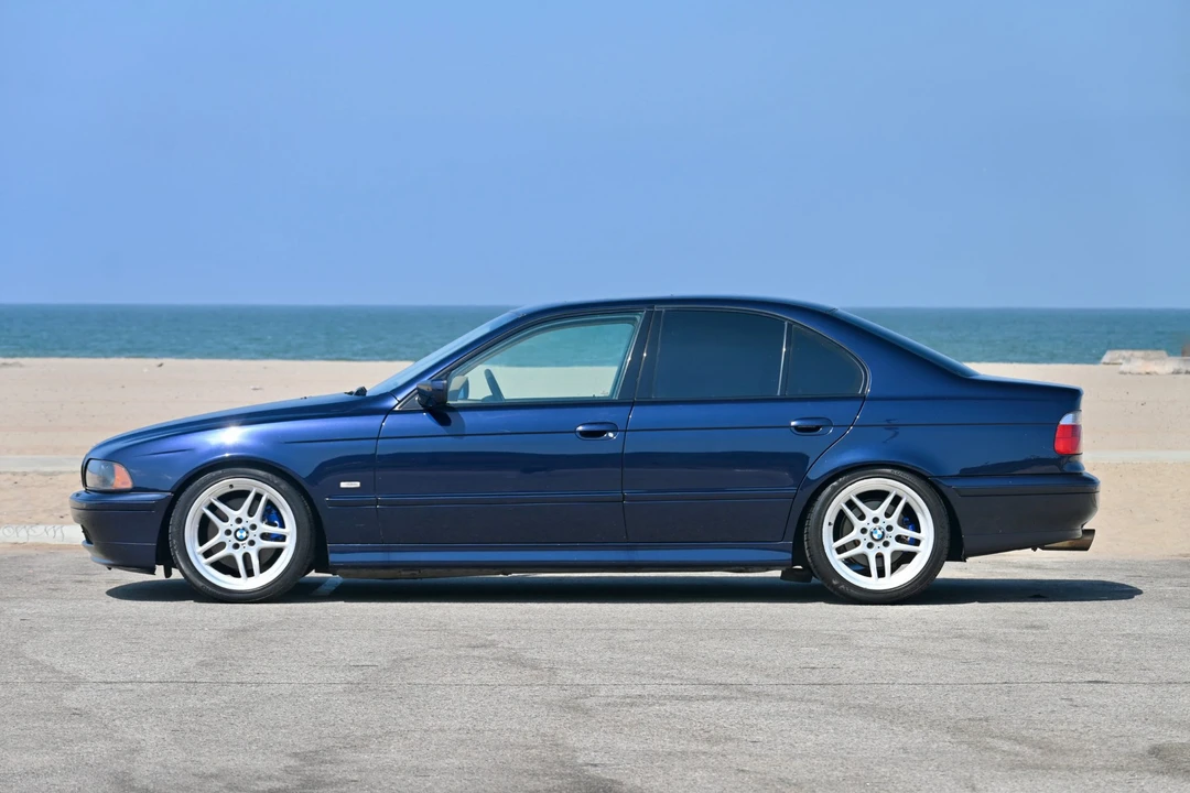2001 BMW E39 540i - Image 17 of 31