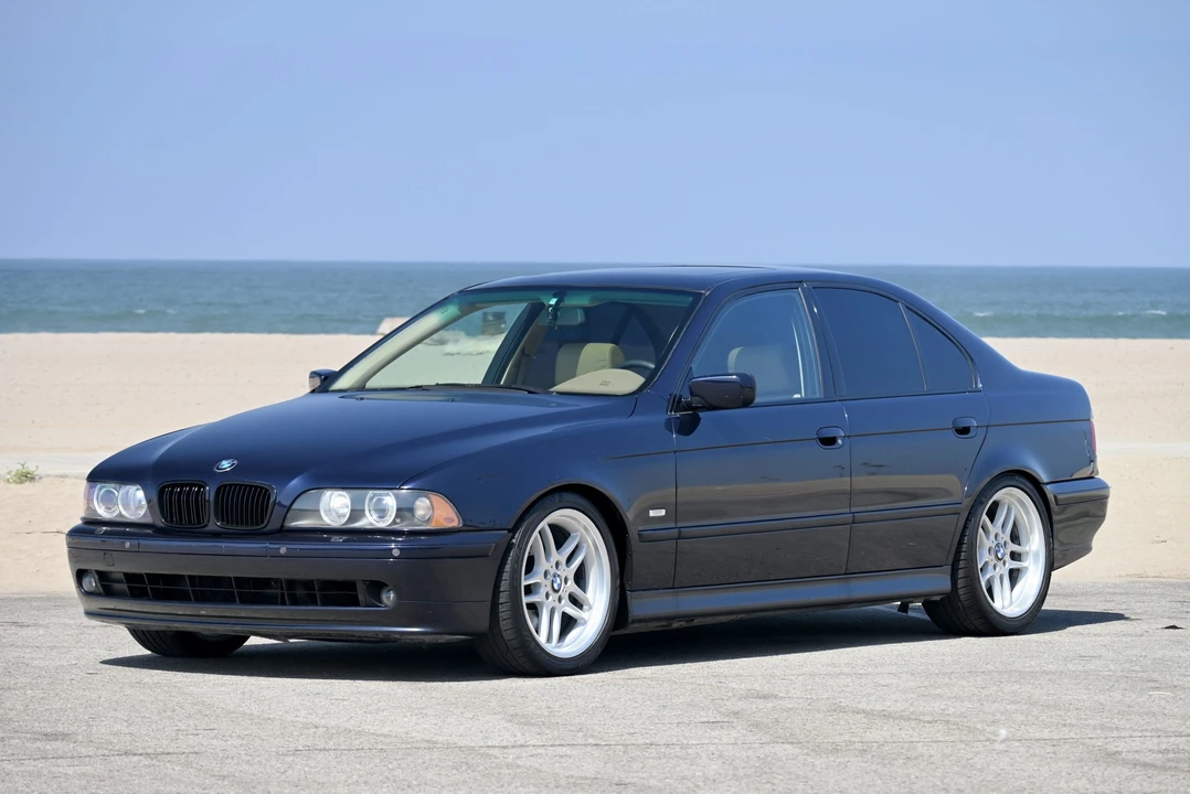 2001 BMW E39 540i - Image 11 of 31