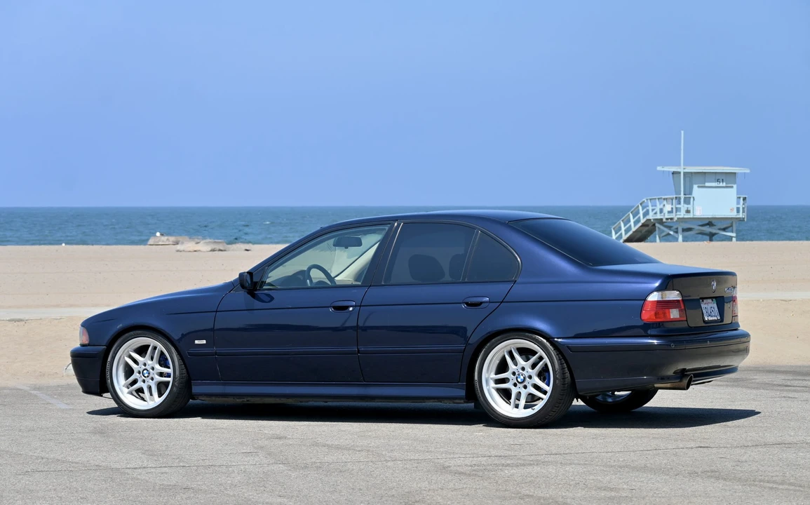 2001 BMW E39 540i - Image 18 of 31
