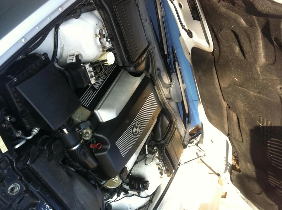 2001 BMW E39 540i - Image 24 of 31