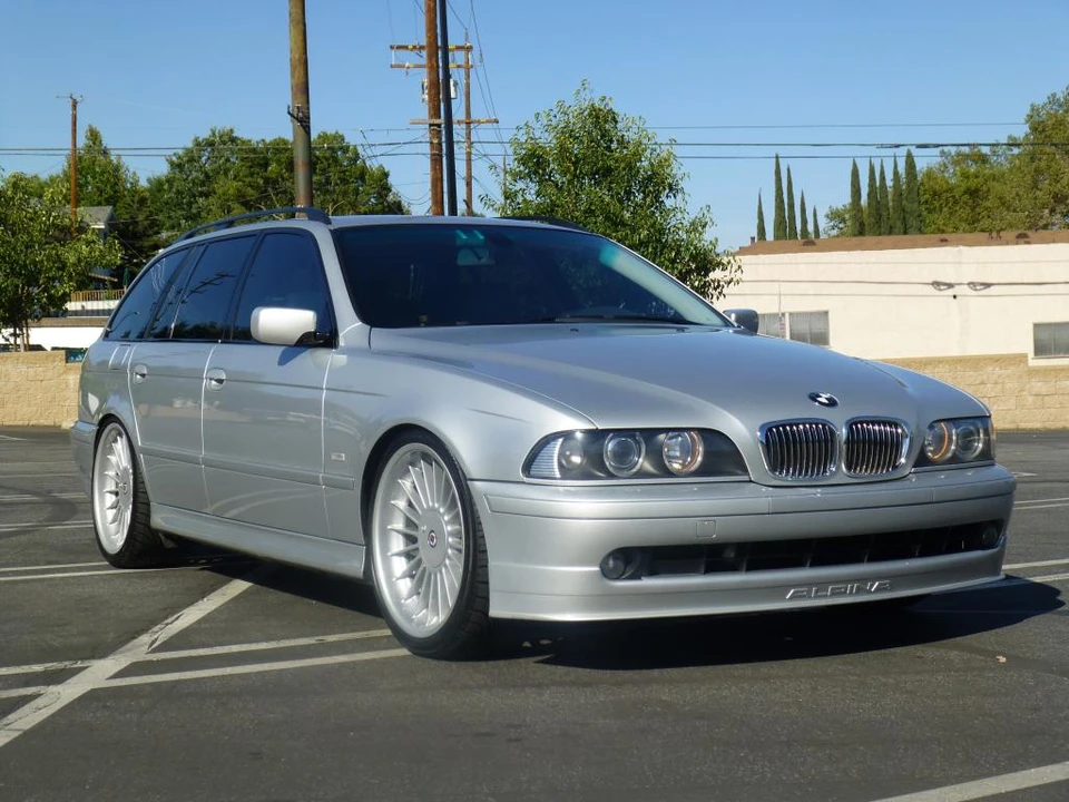 2001 BMW E39 540i - Image 11 of 31