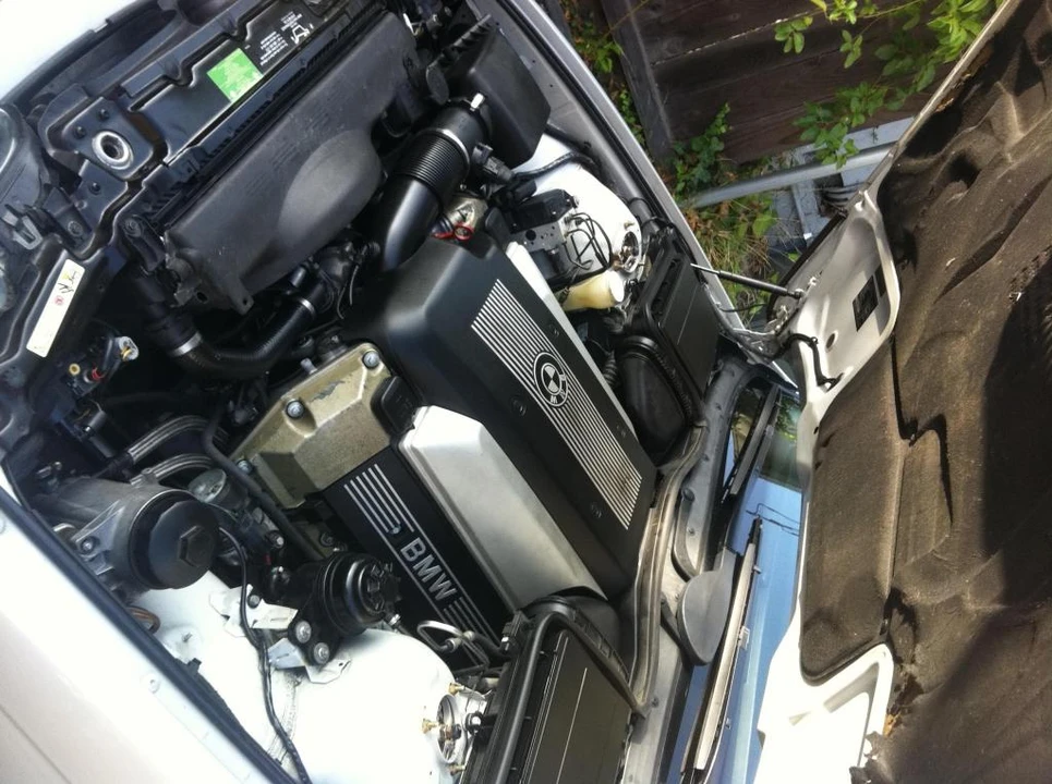 2001 BMW E39 540i - Image 25 of 31