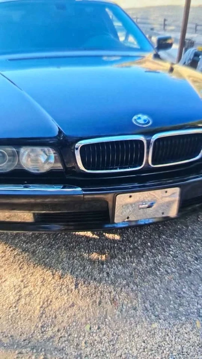 2001 BMW E38 7 Series - Image 3 of 4