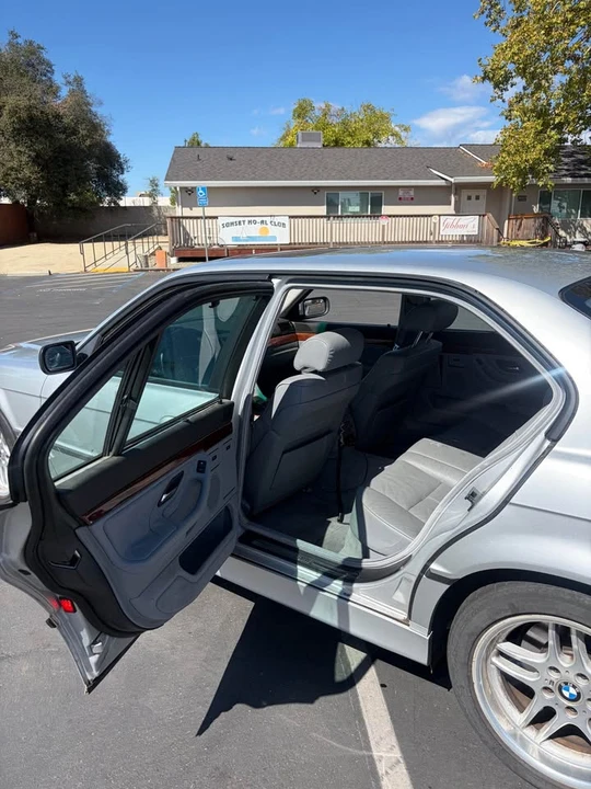 2001 BMW E38 7 Series - Image 9 of 15