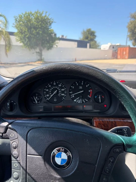 2001 BMW E38 7 Series - Image 15 of 15