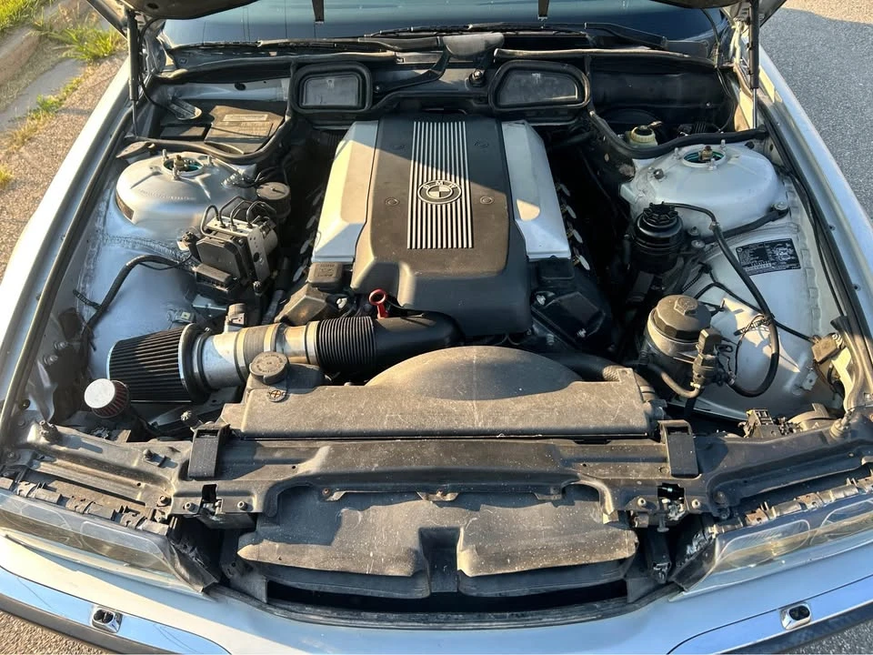 2001 BMW E38 7 Series - Image 9 of 10