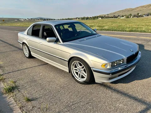 2001 BMW 7 Series 740i Sedan 4D
