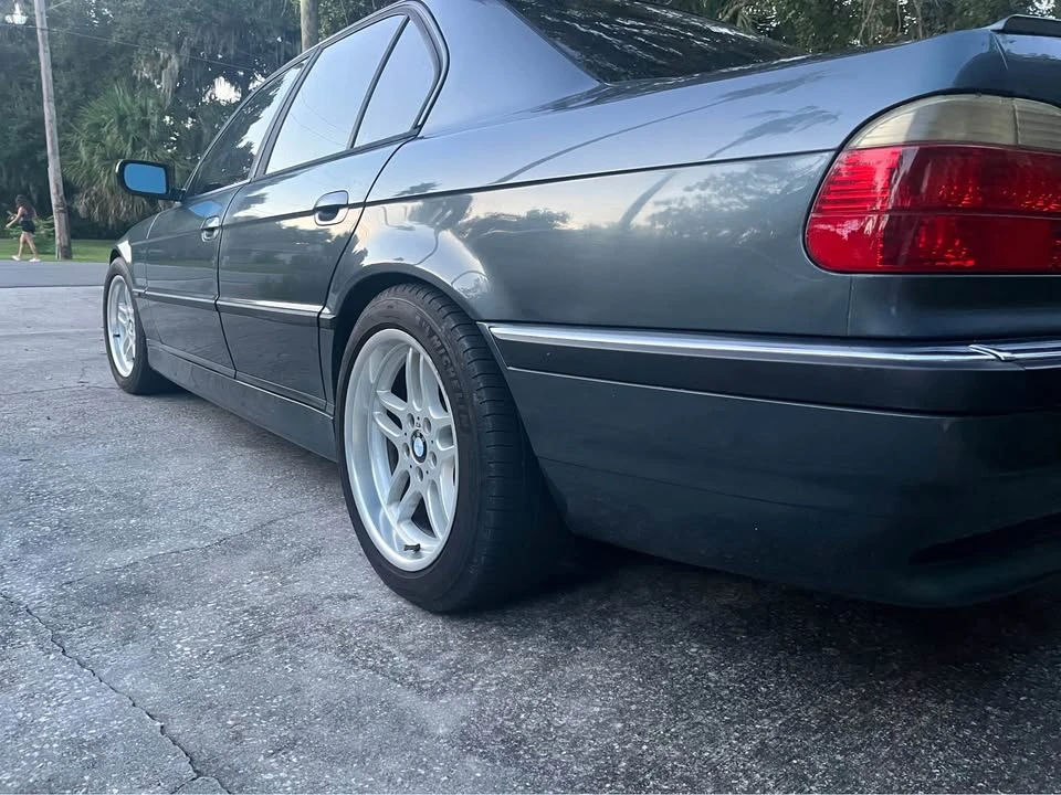 2001 BMW E38 7 Series - Image 3 of 11