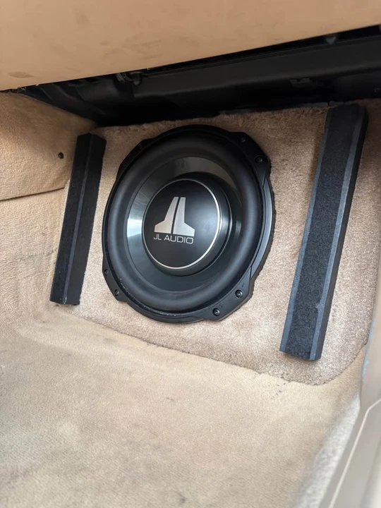 2001 BMW E38 7 Series - Image 17 of 20