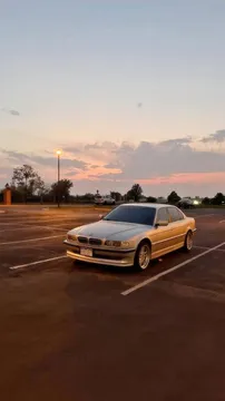 2001 BMW 7 Series 740i Sedan 4D