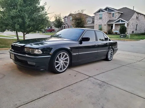 2001 BMW 7 Series 740i Sedan 4D