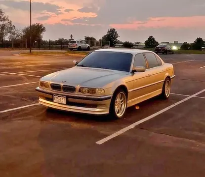 2001 BMW 7 Series 740i Sedan 4D