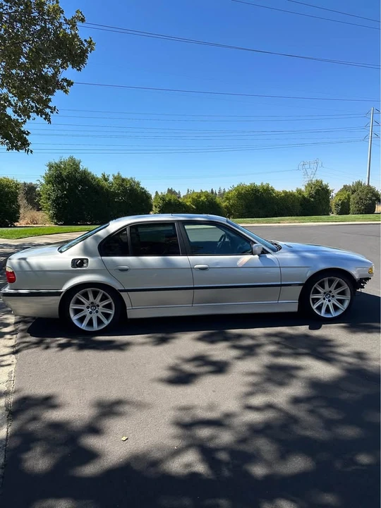 2001 BMW E38 7 Series - Image 4 of 12