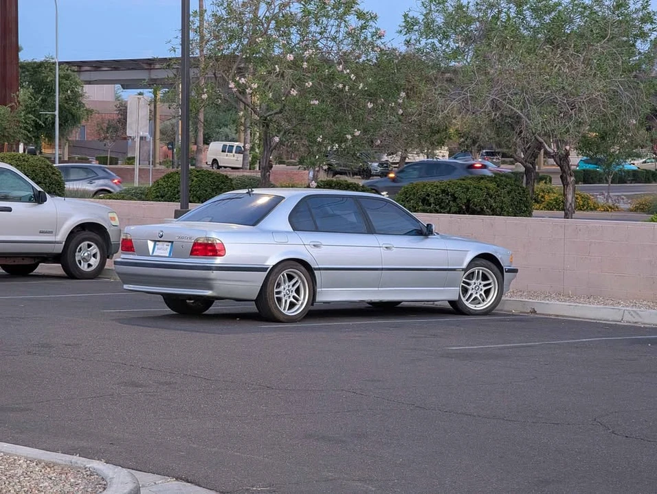 2001 BMW E38 7 Series - Image 2 of 6